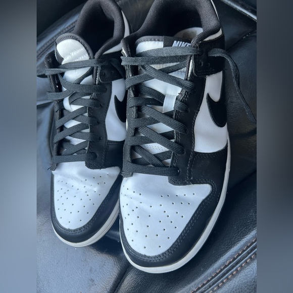 Nike Dunk Low Panda Black White DD1391-100  Mens 11 - Picture 4 of 16